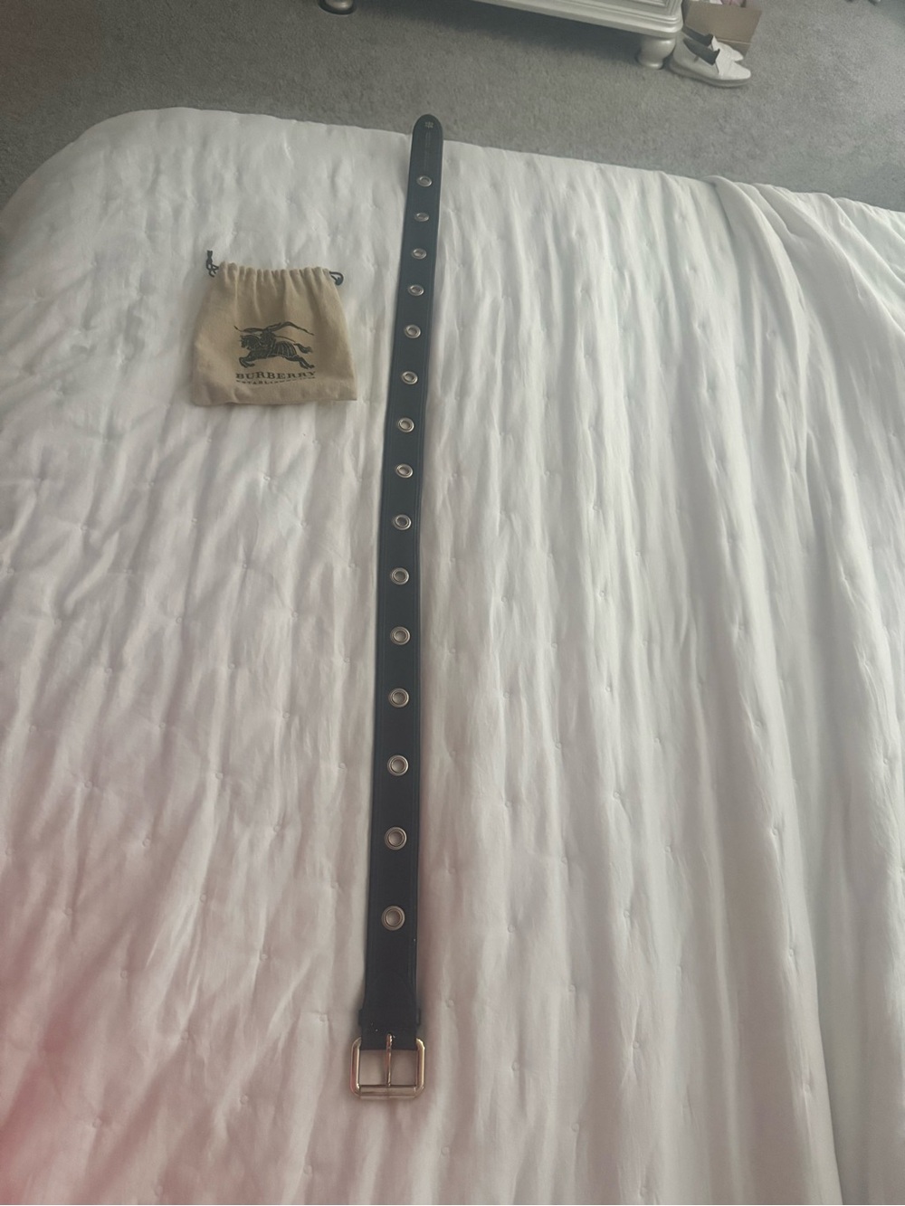 Burberry Black Leather Belt with Classic Check and Gold Buckle - Picture 7 of 7
